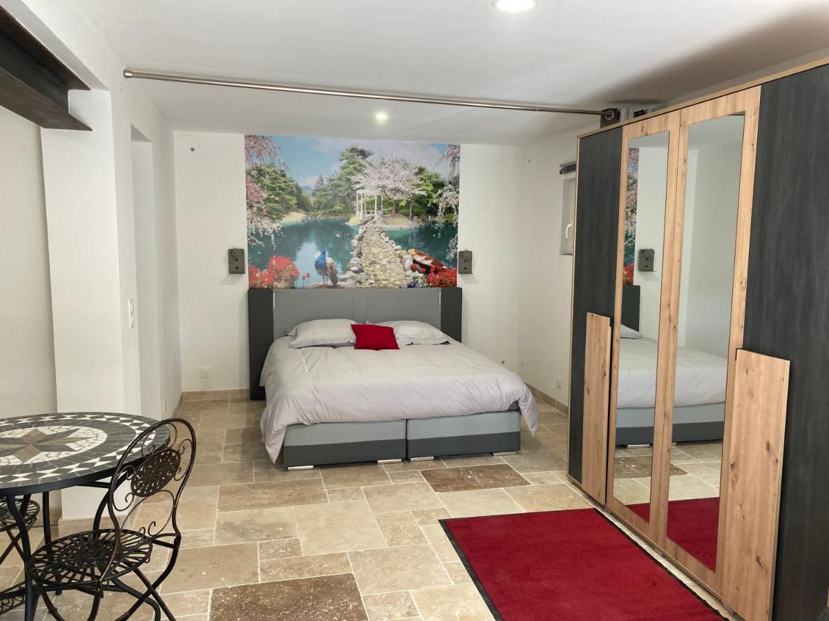 Le Studio D Aurelie Avec Spa Ete En Pleine Campagne Et Proche De Toute Commodite Roquemaure  Exteriér fotografie